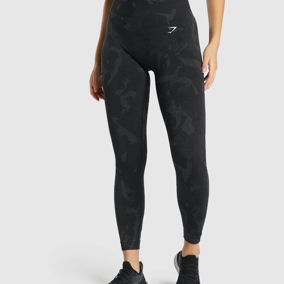 Gymshark Adapt Camo Seamless Leggings - Savanna in size Small - Picture 1 of 3
